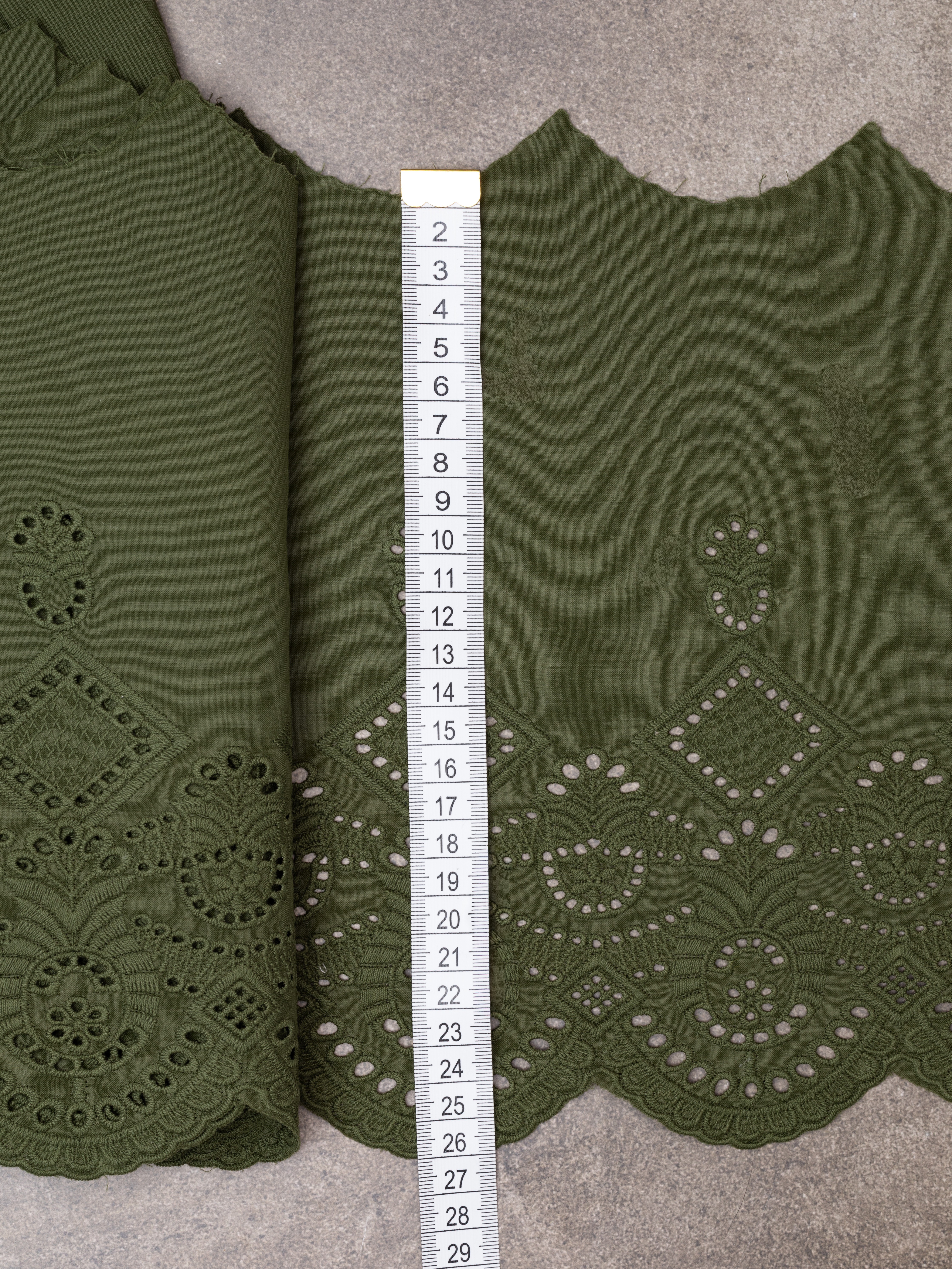 Шитье на батисте М932