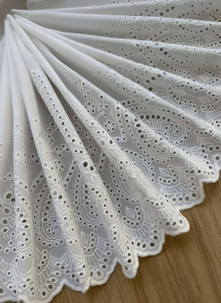 Шитье на батисте М948