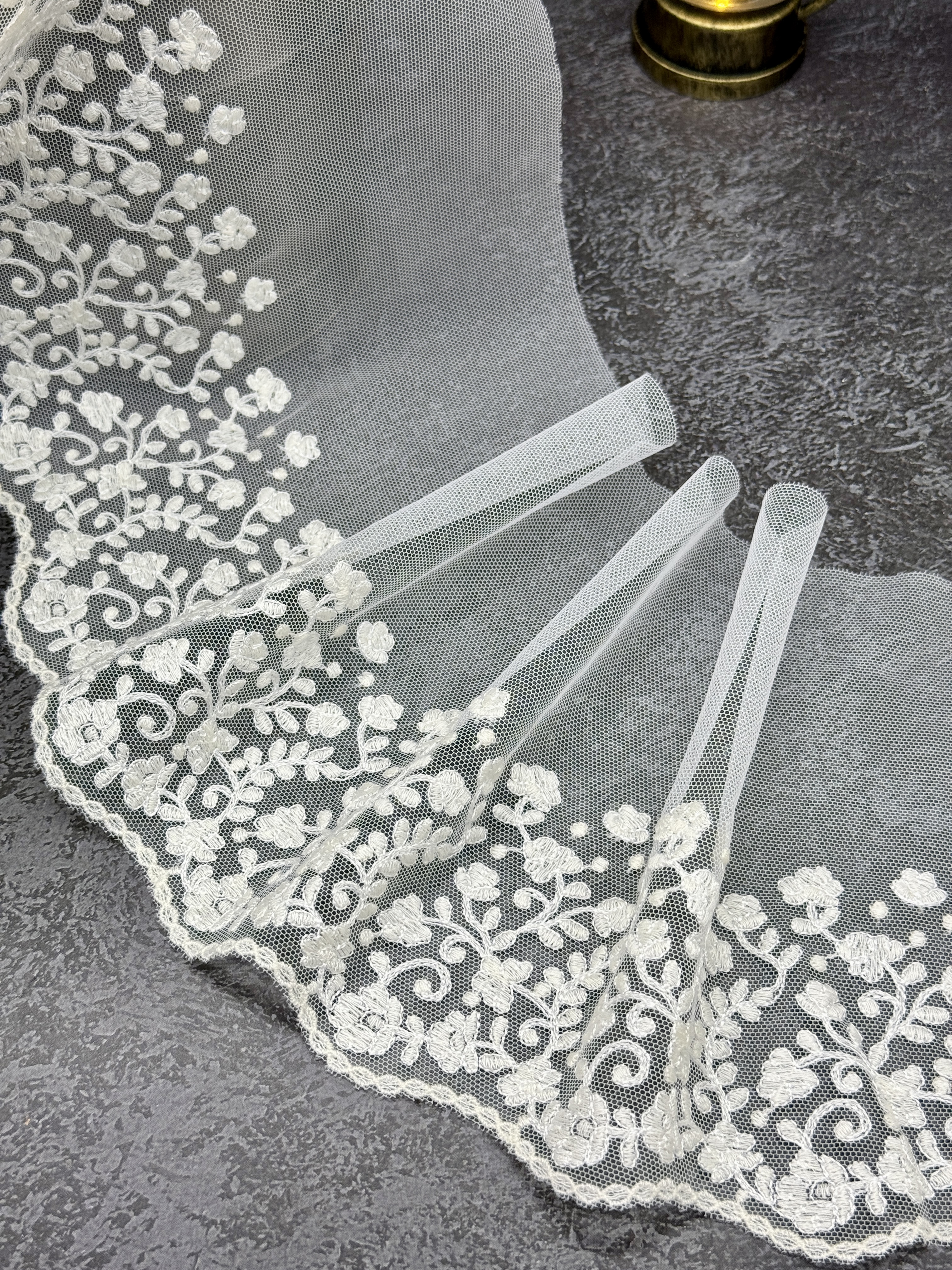 Кружево Вышивка на сетке С213