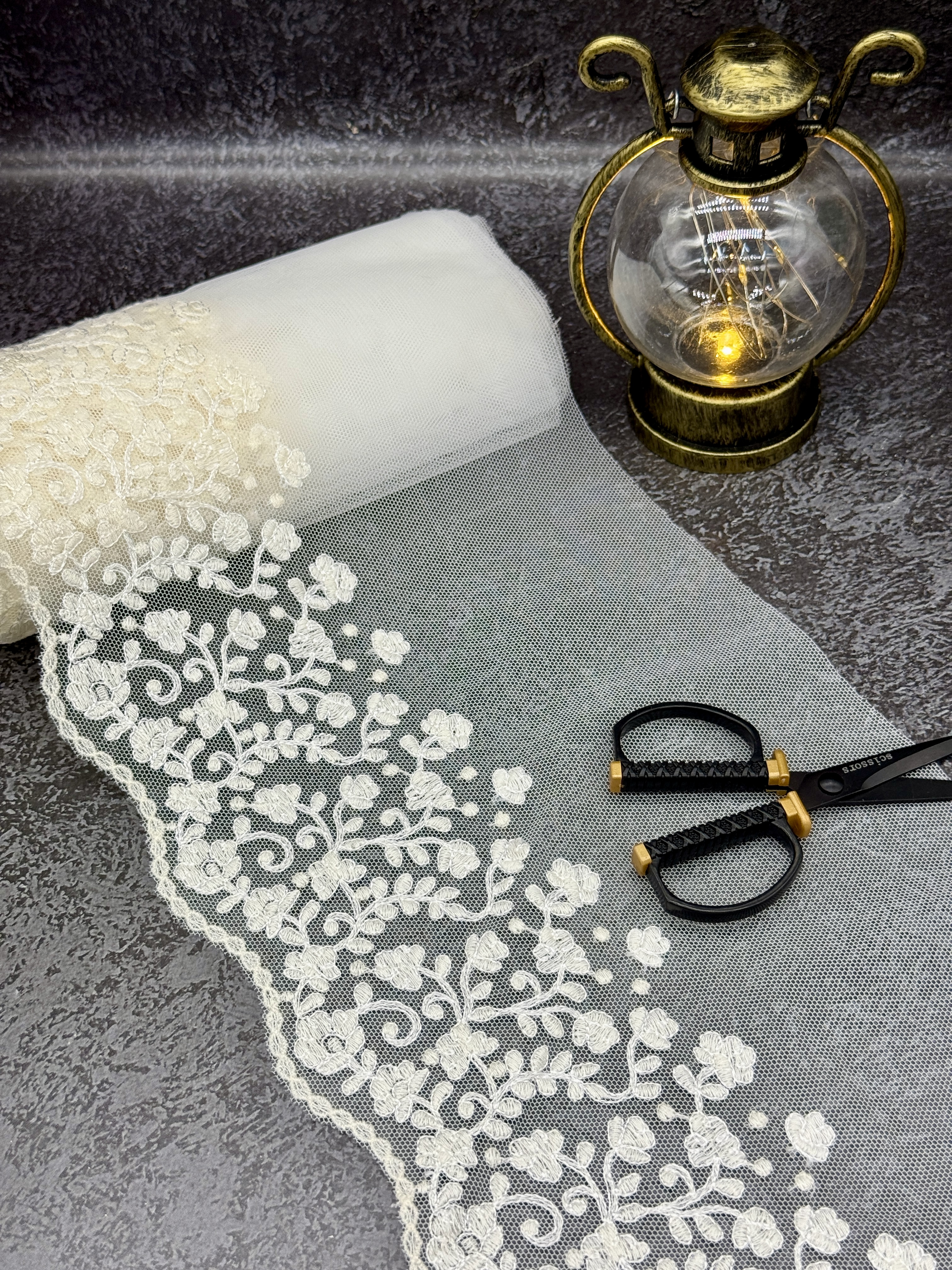 Кружево Вышивка на сетке С213