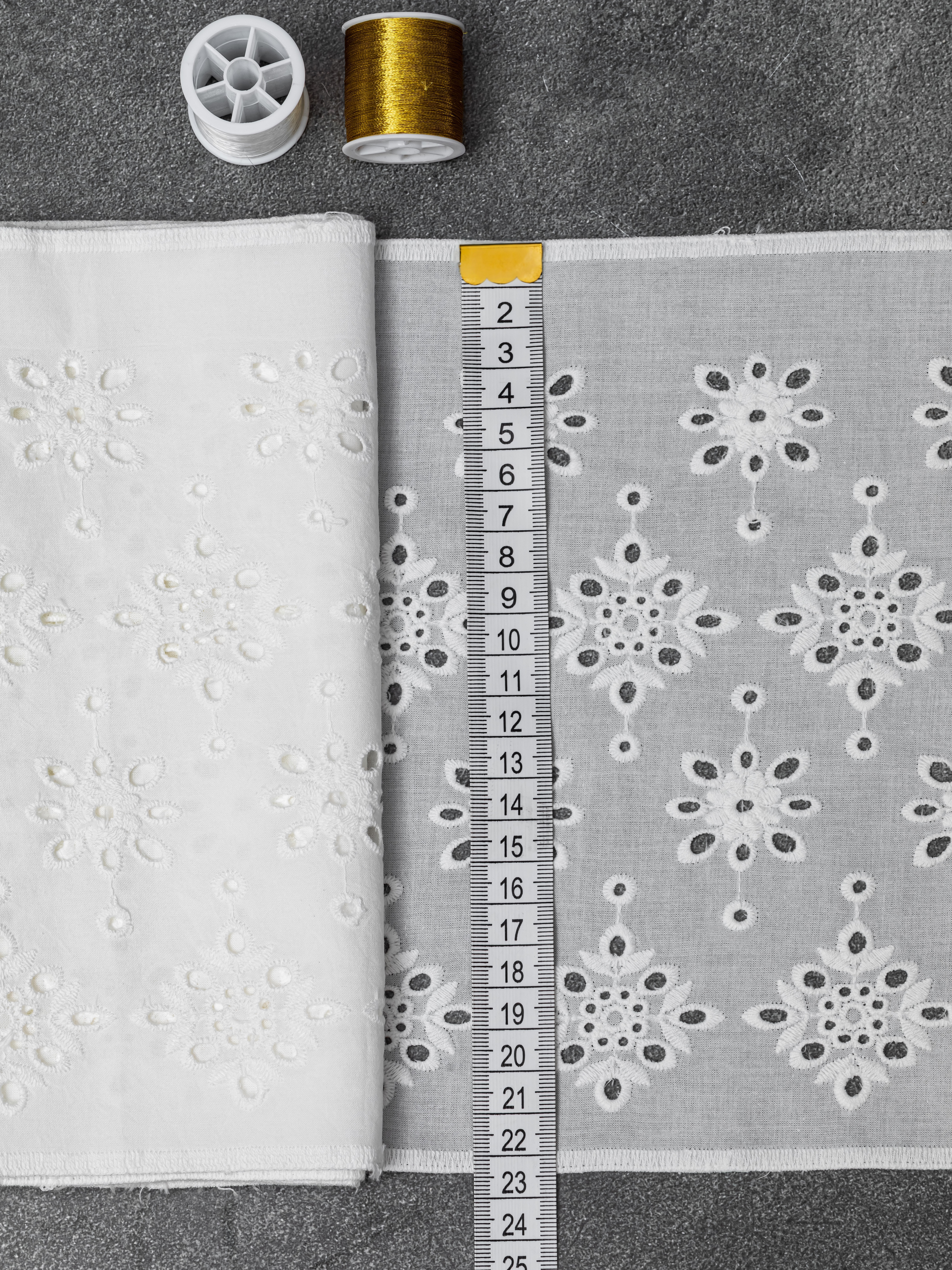 Шитье на батисте М906