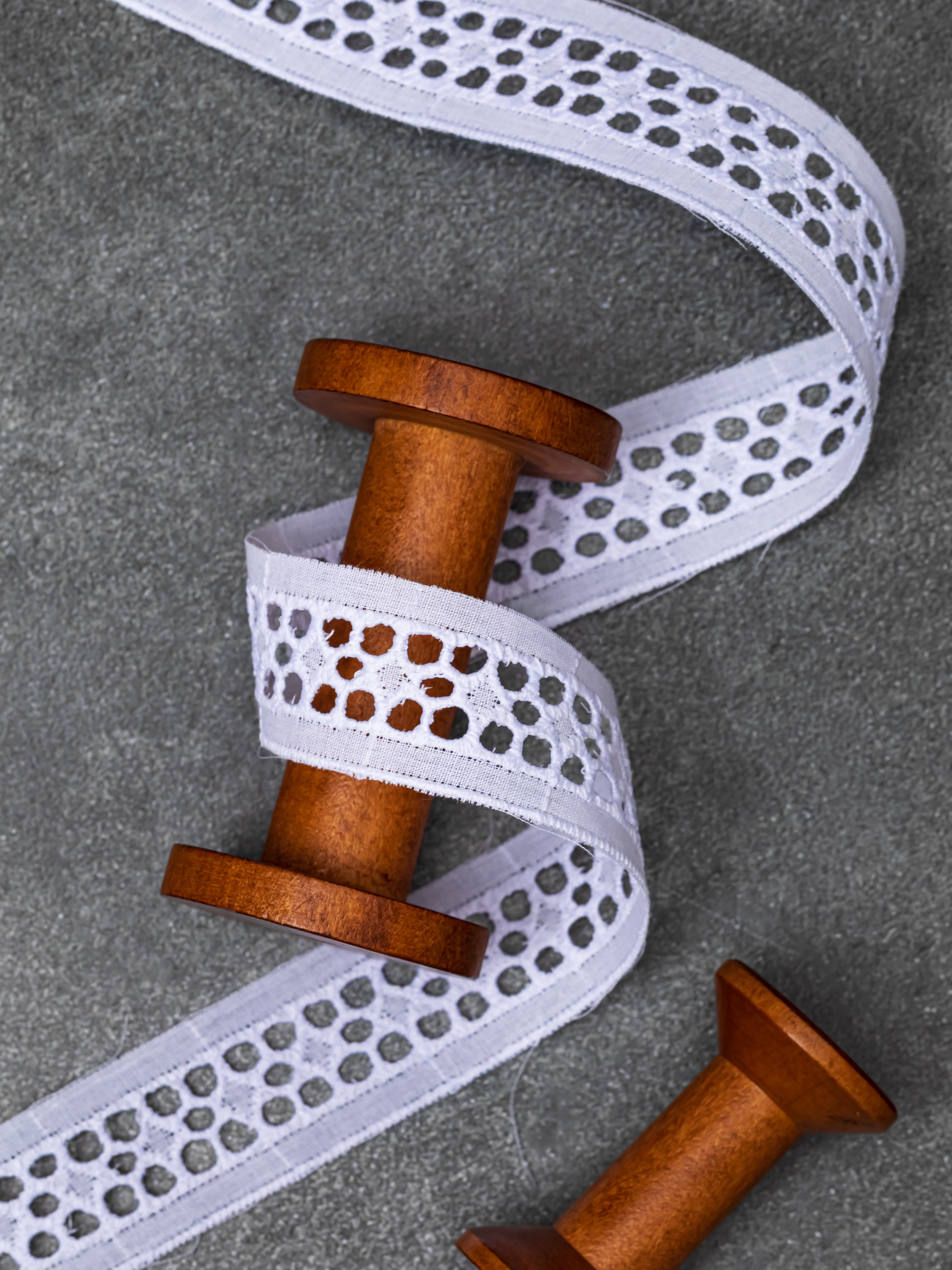 Шитье на батисте М907