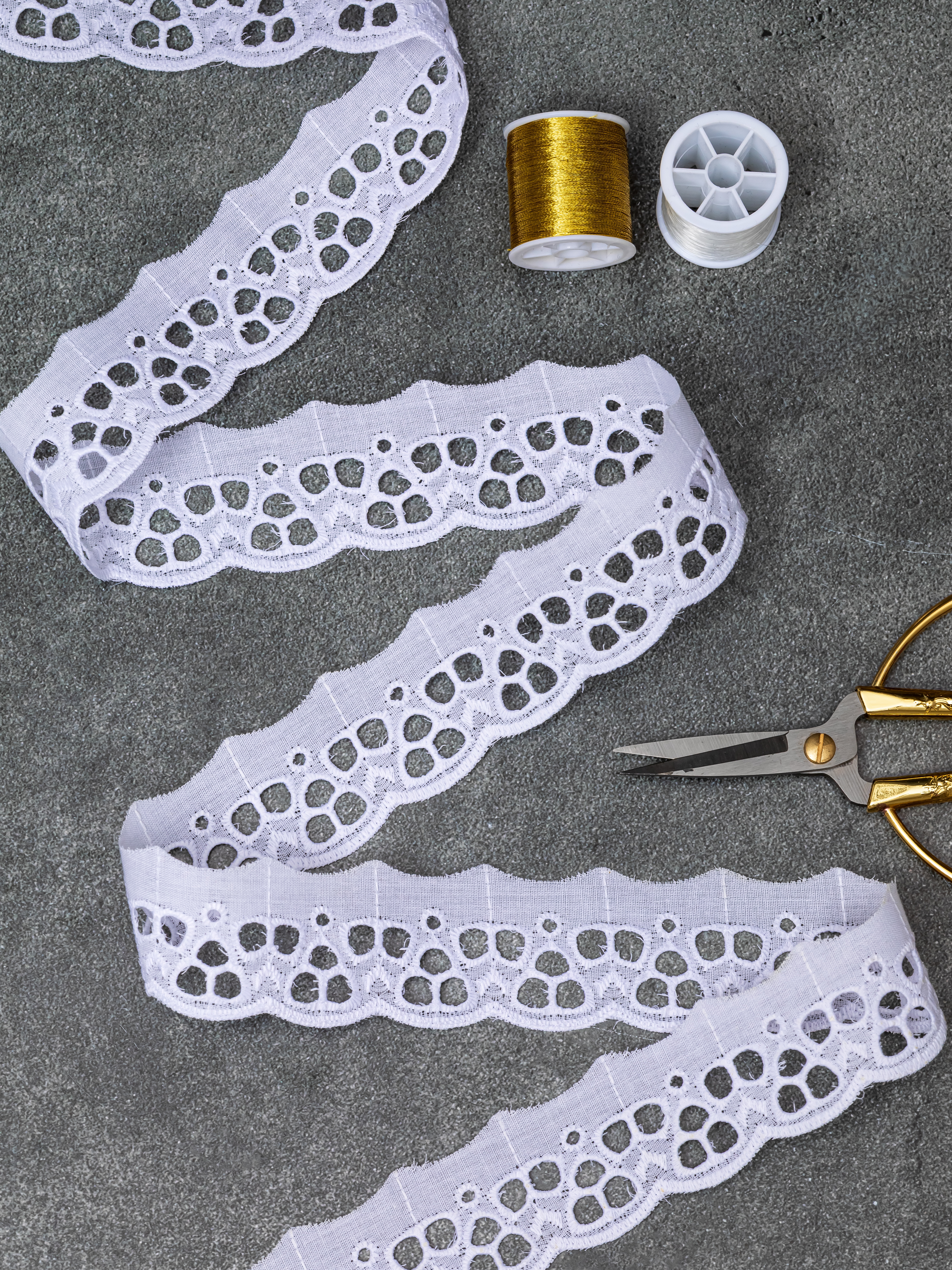 Шитье на батисте М908