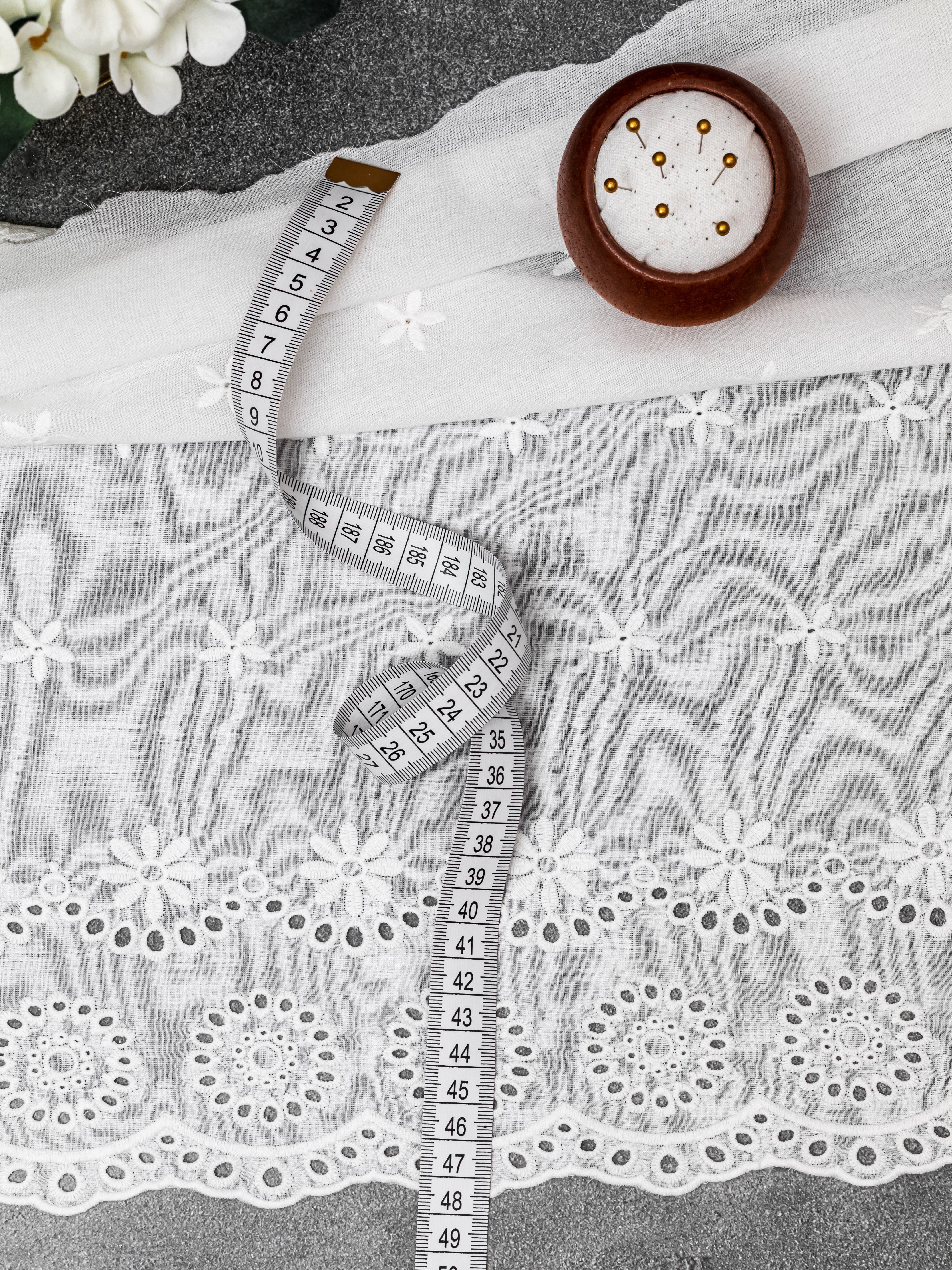 Шитье на батисте М910