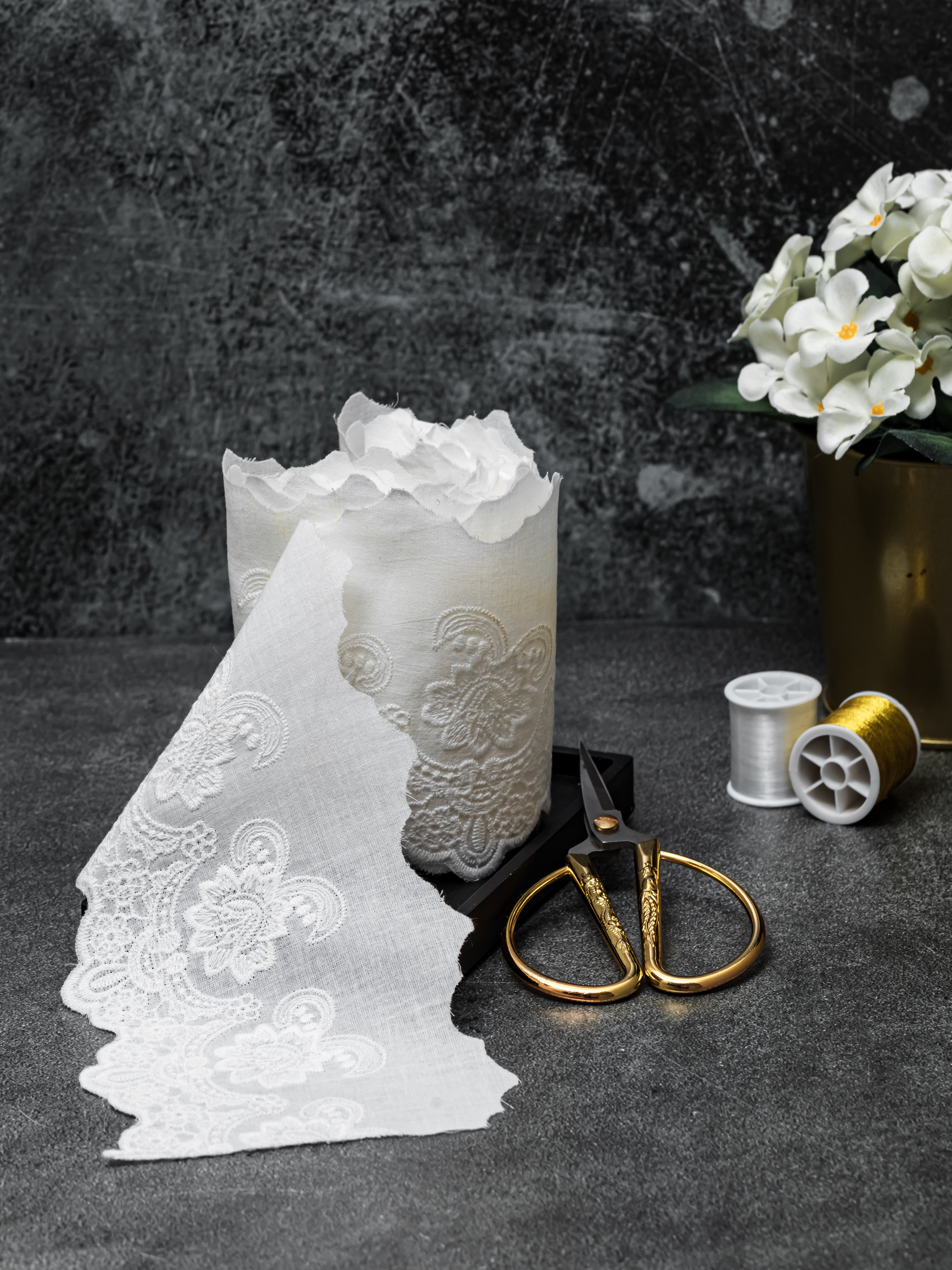 Шитье на батисте М912