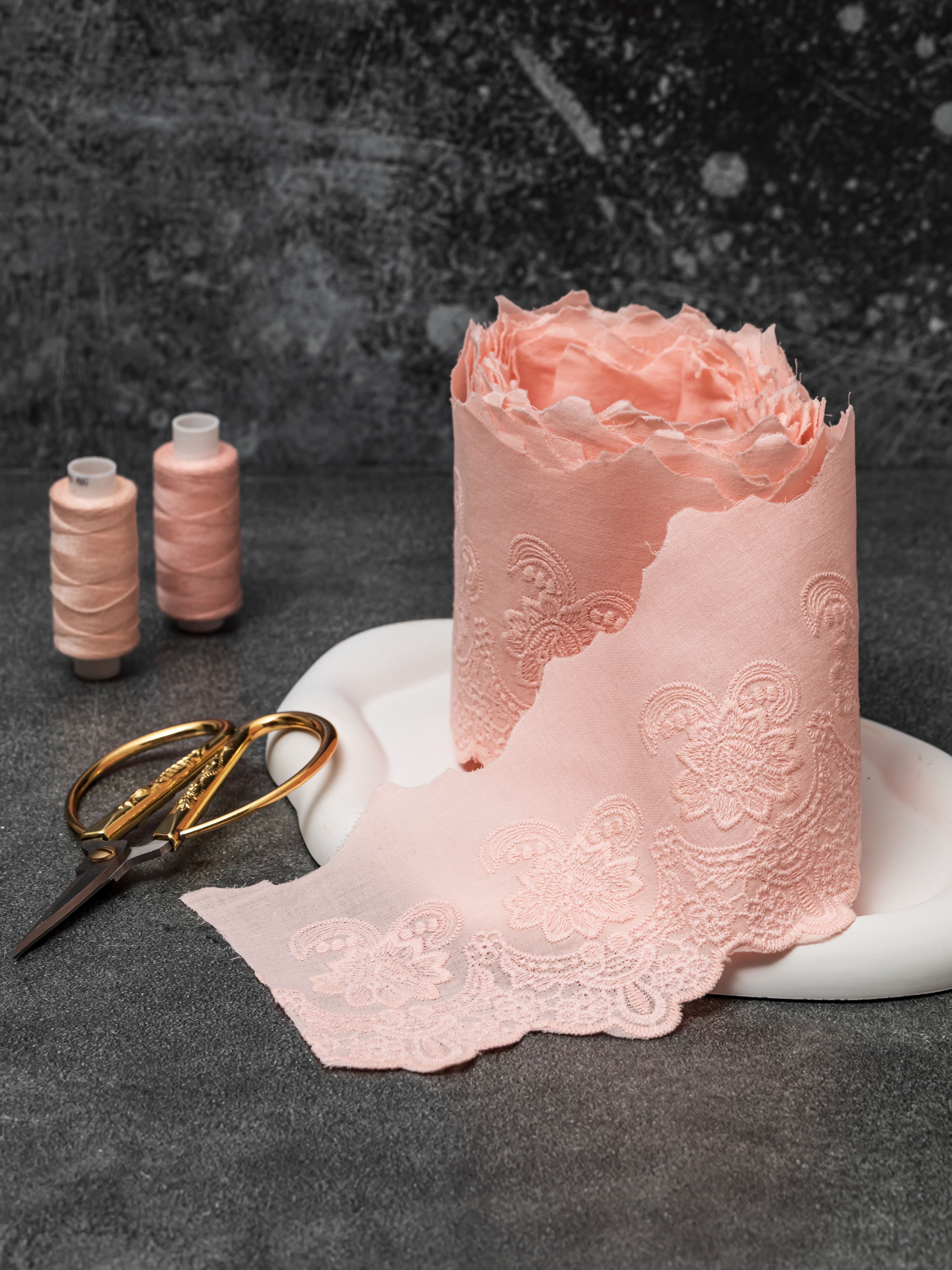 Шитье на батисте М911