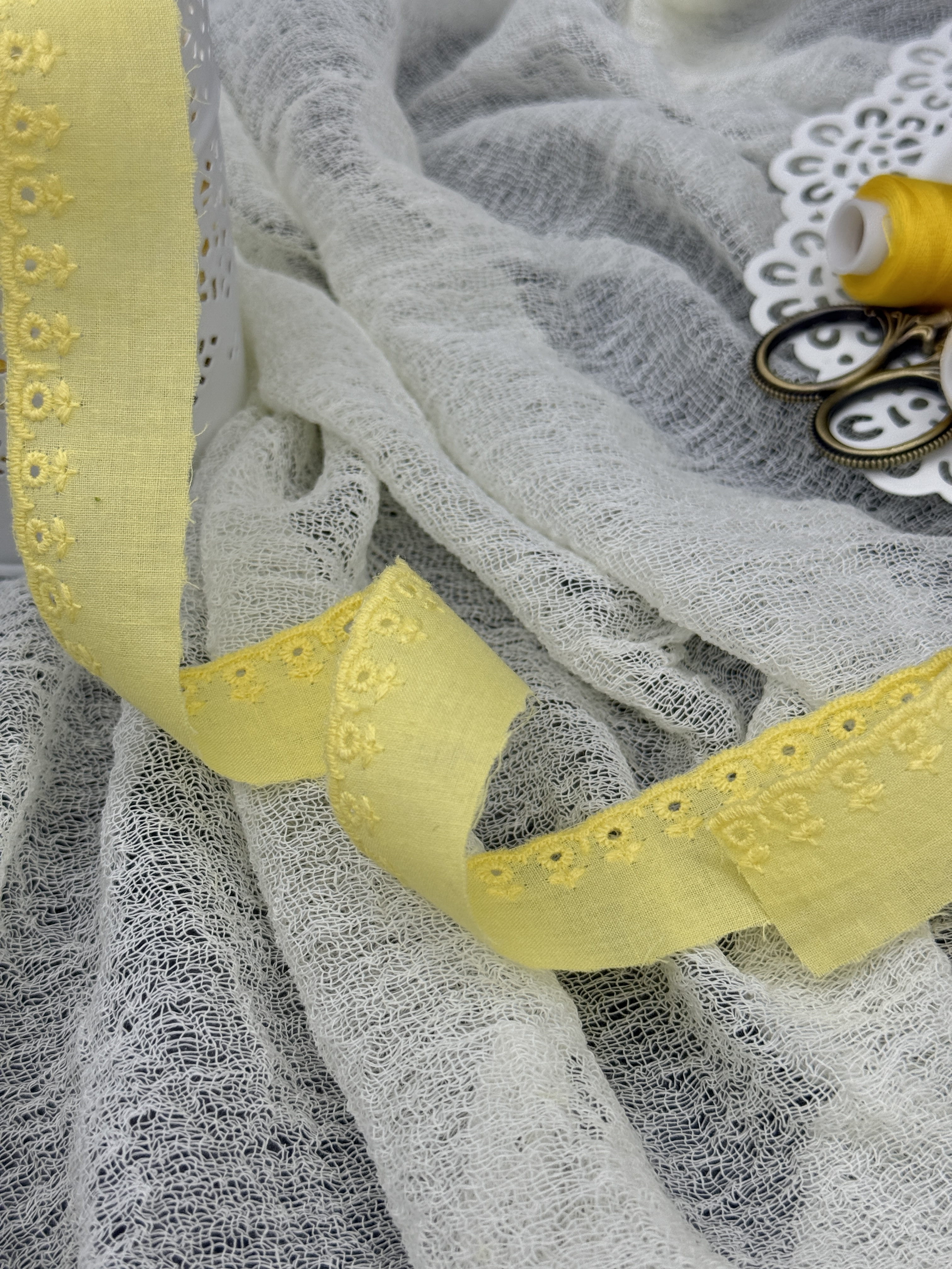 Шитье на батисте М385Ж