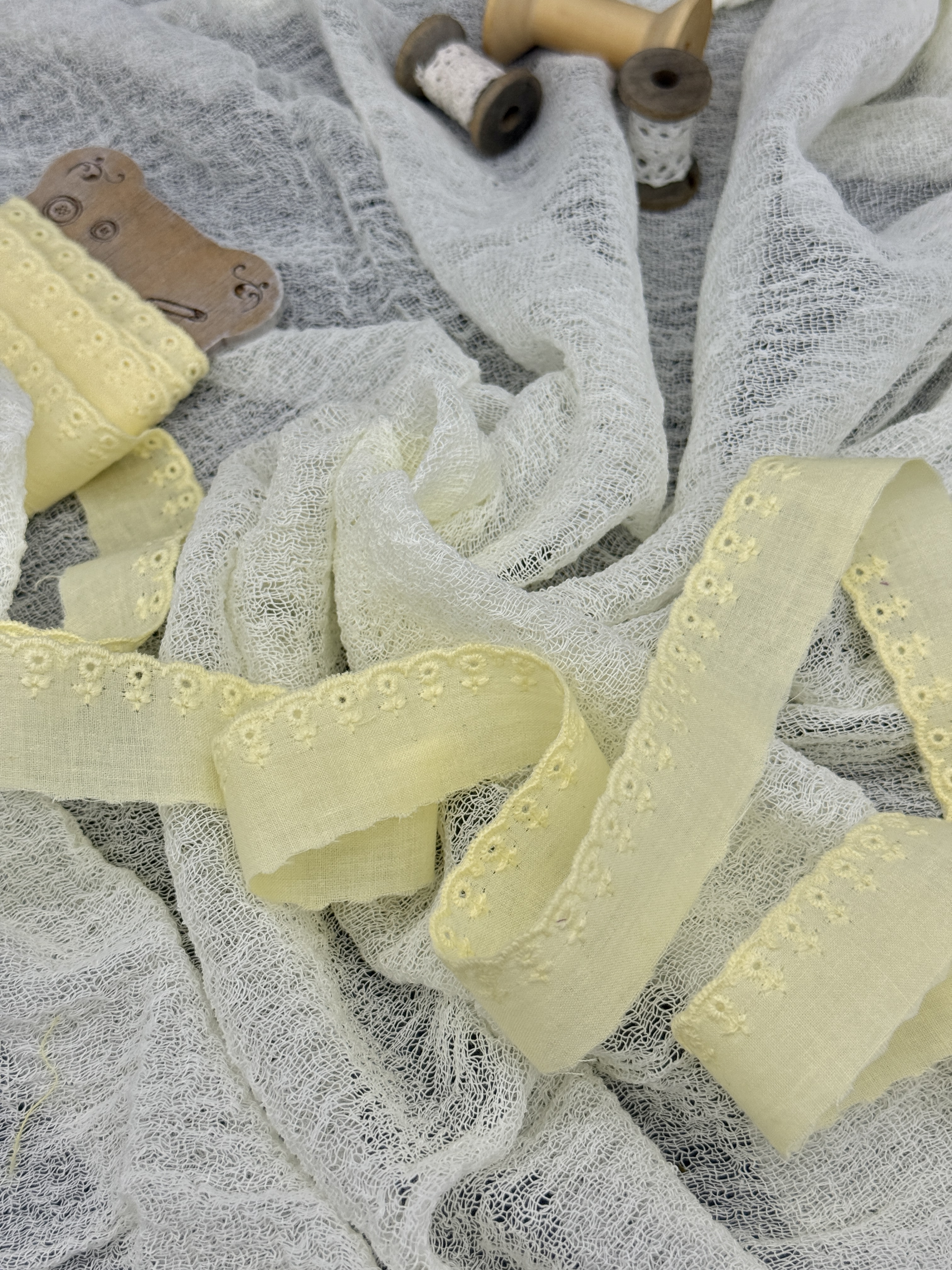 Шитье на батисте М385БЖ