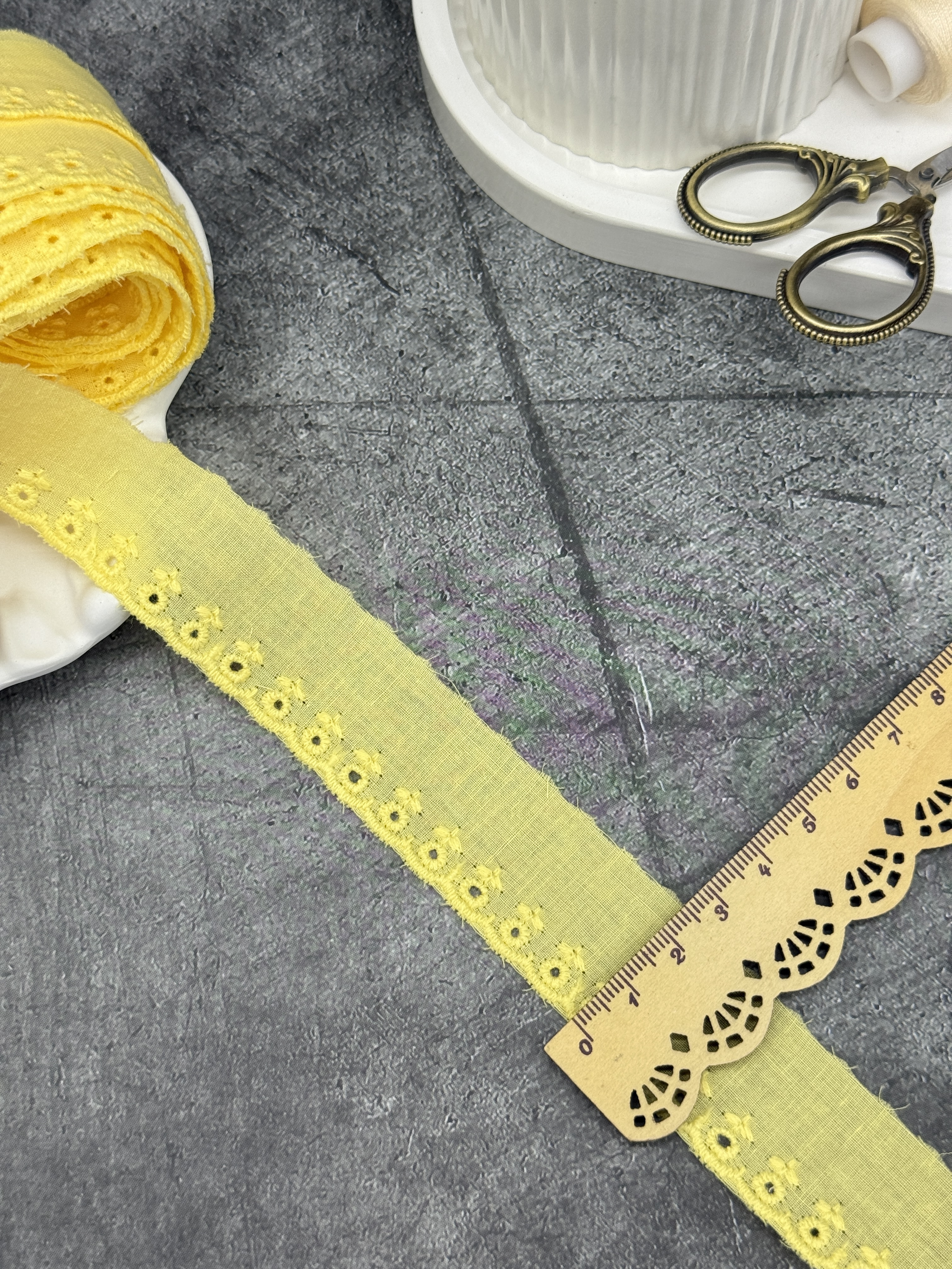 Шитье на батисте М385Ж