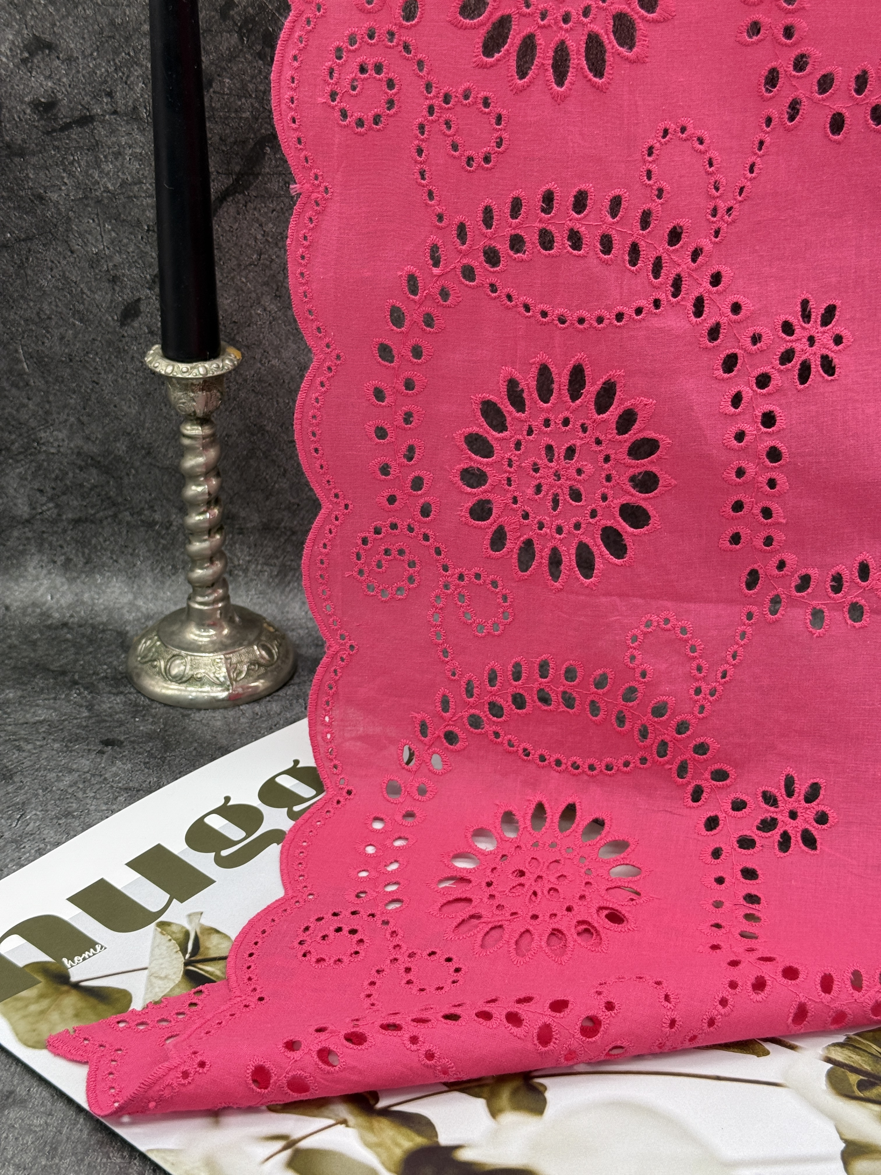 Шитье на батисте М561