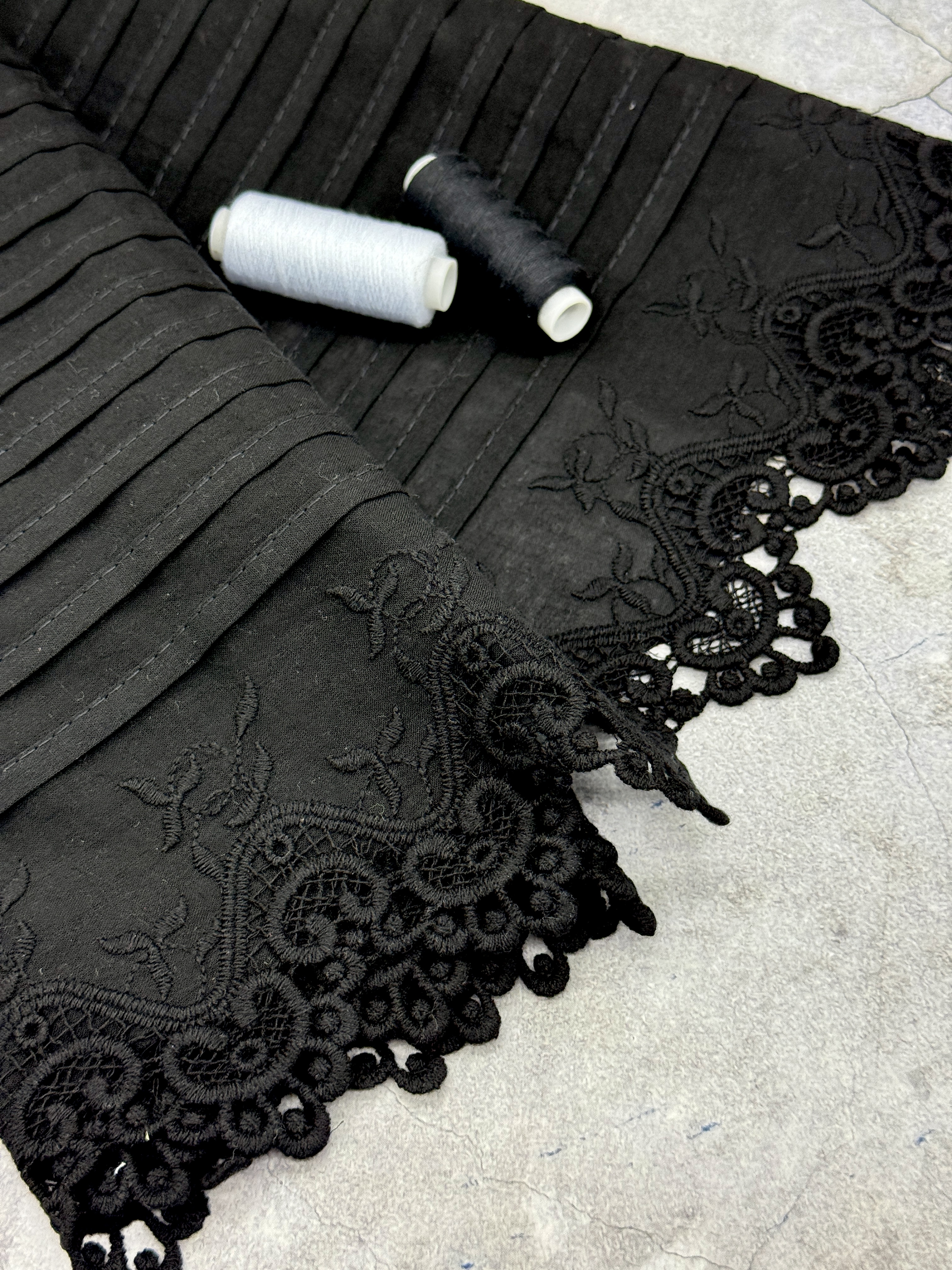 Шитье на батисте М437