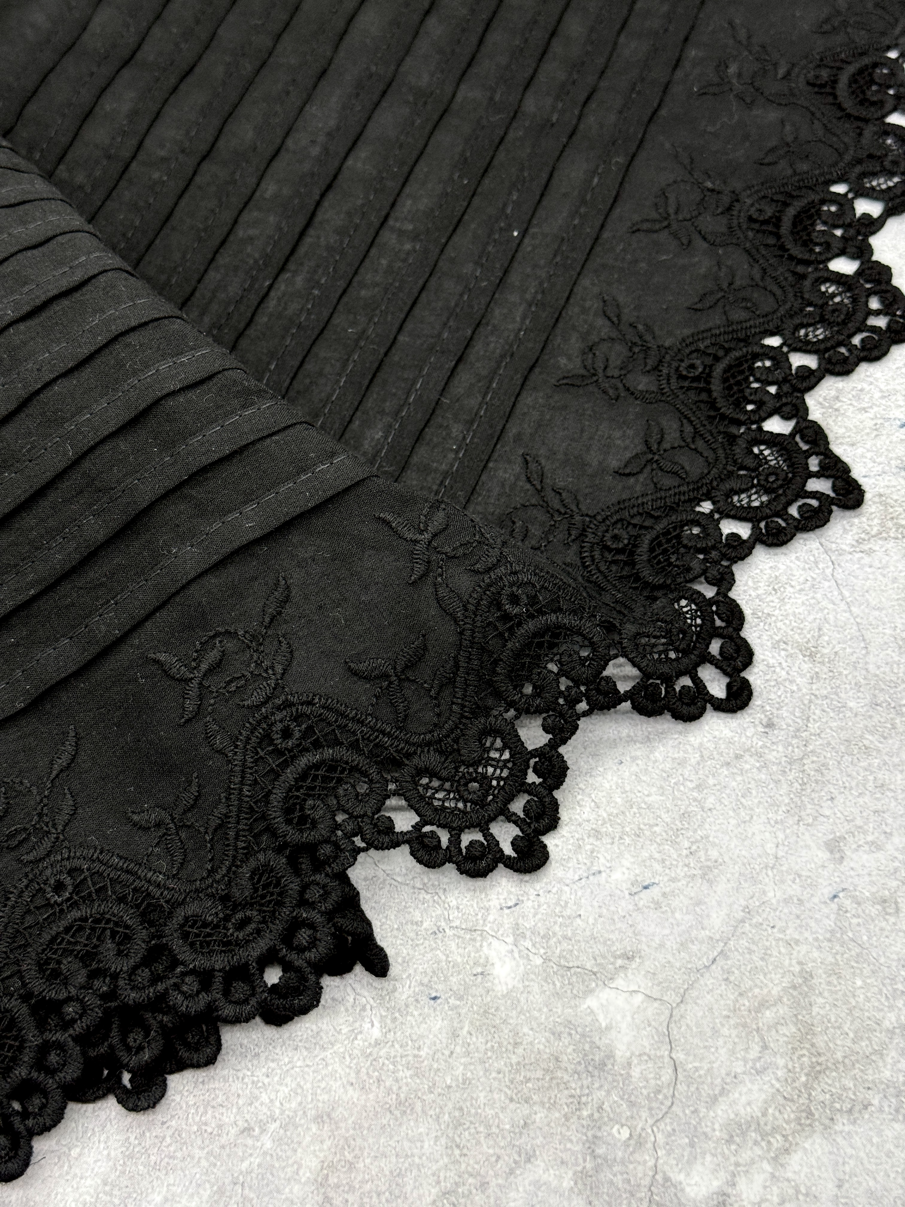 Шитье на батисте М437