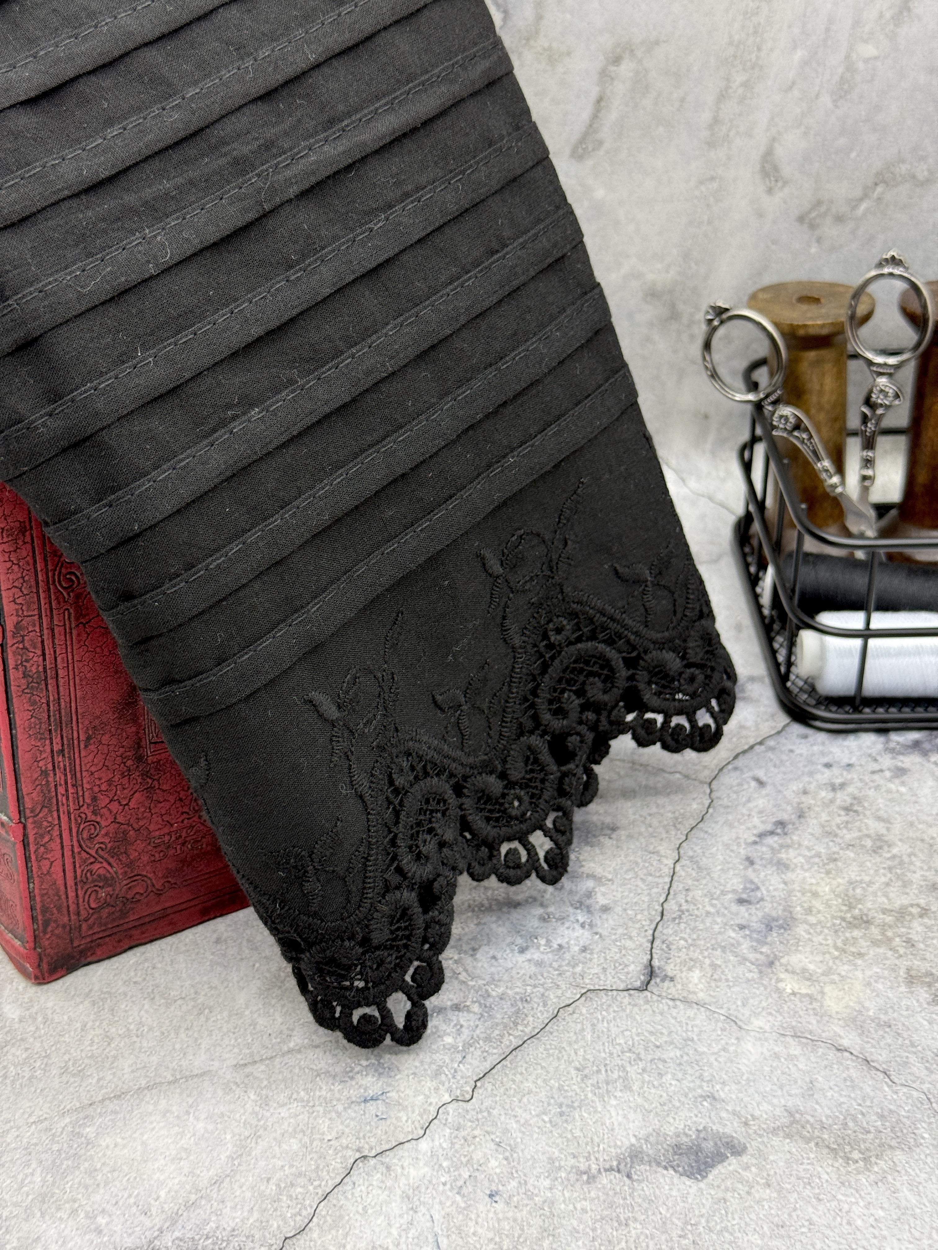 Шитье на батисте М437