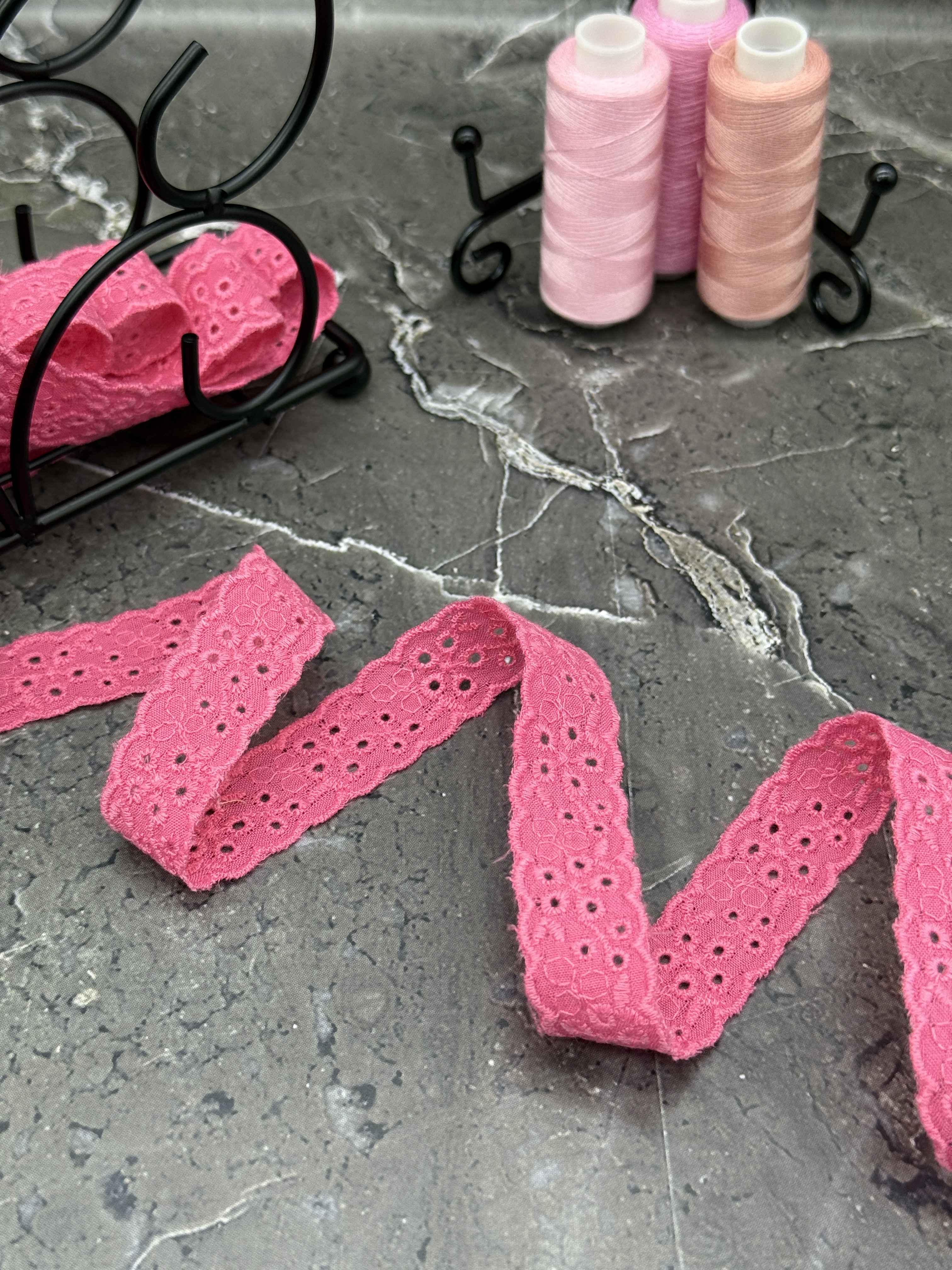 Шитье на батисте М399