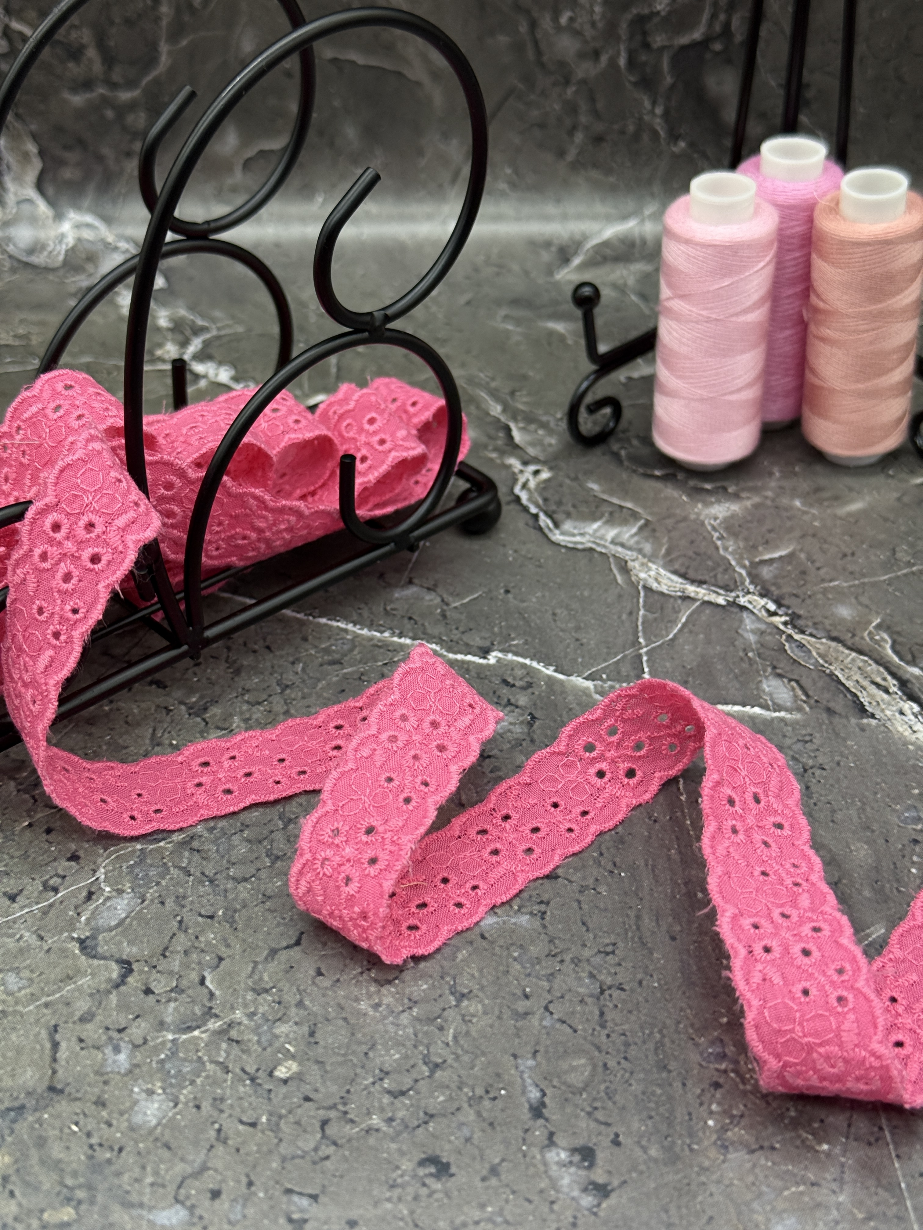 Шитье на батисте М399