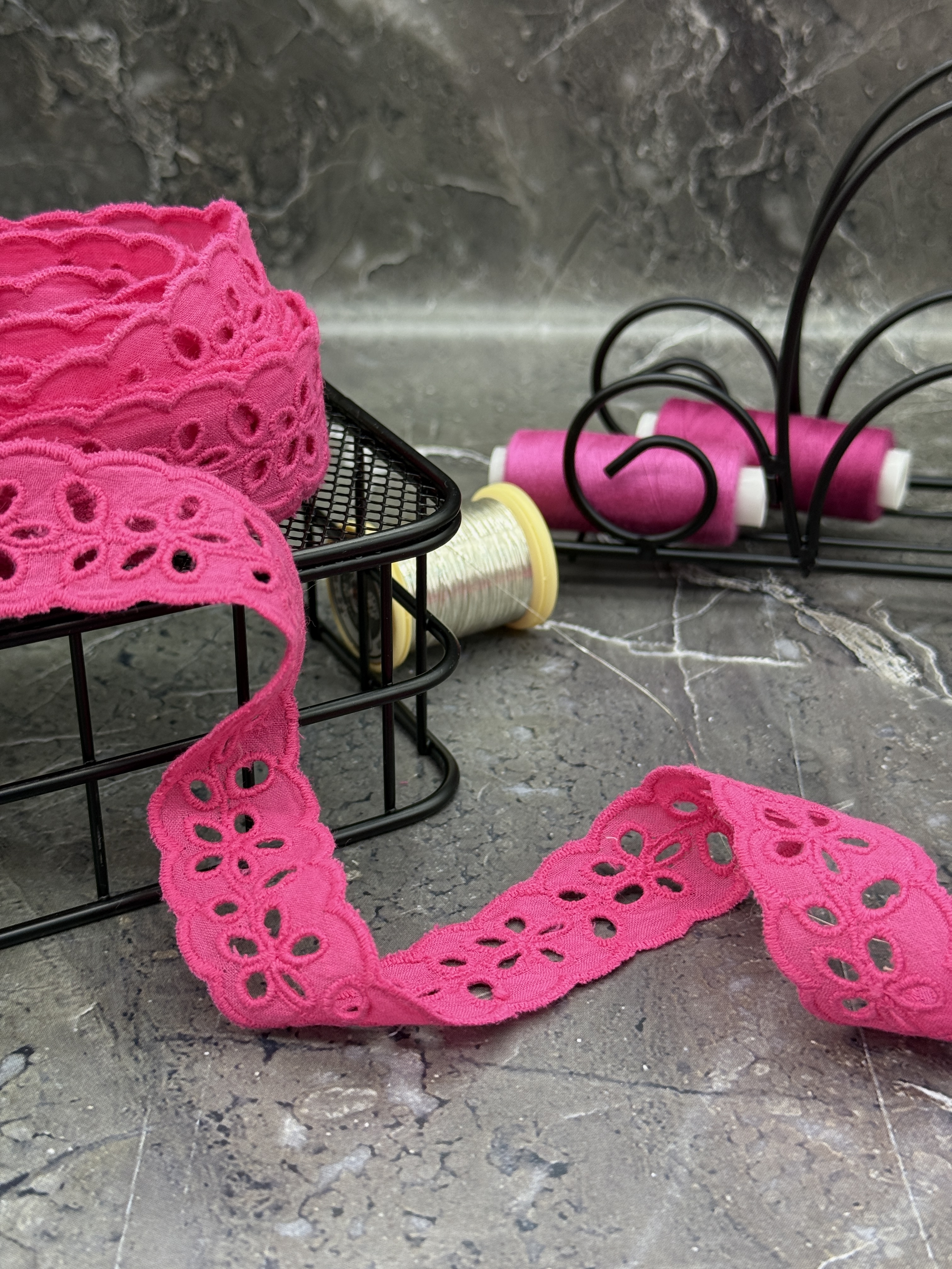 Шитье на батисте М403М