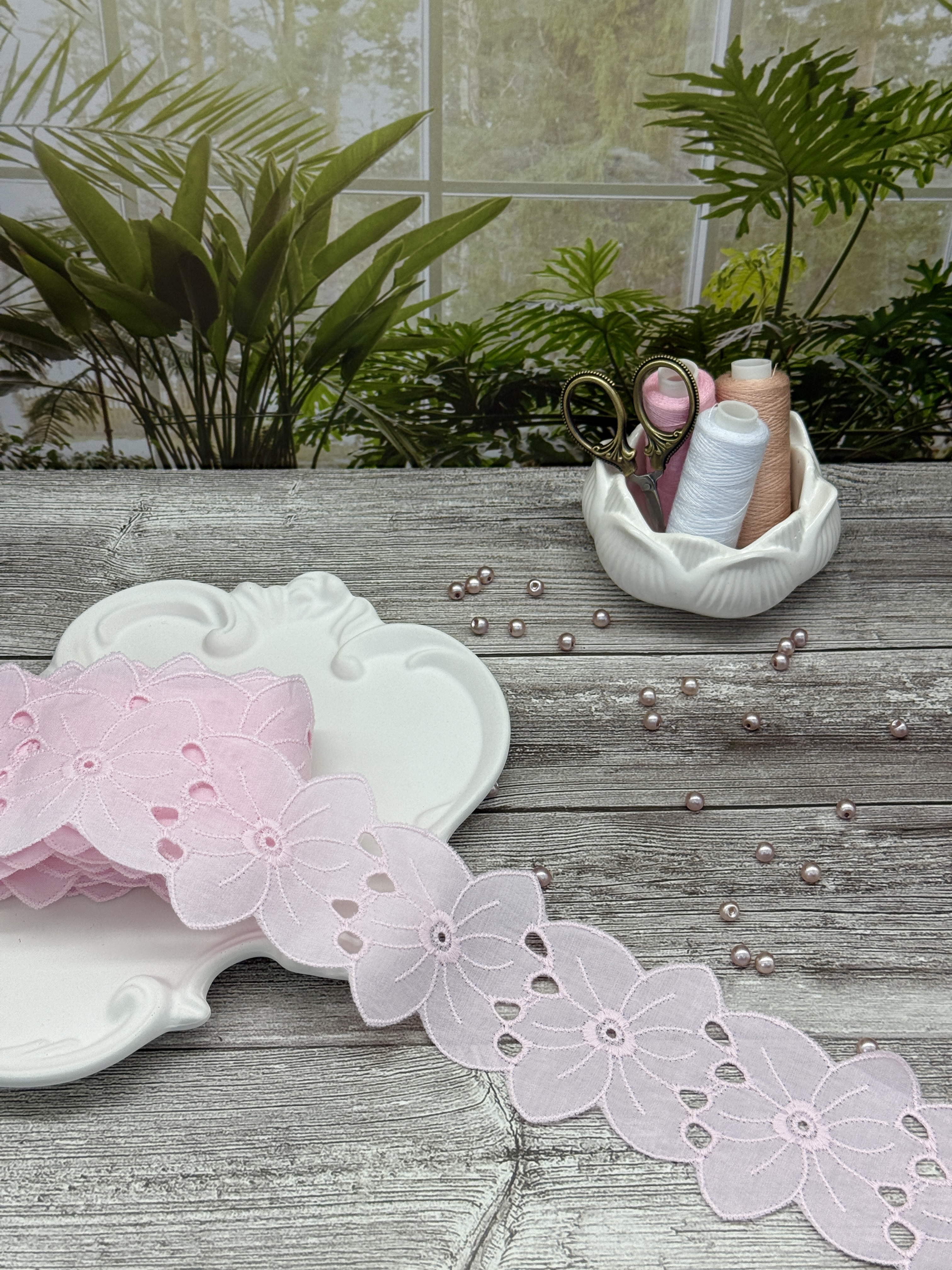 Шитье на батисте М424