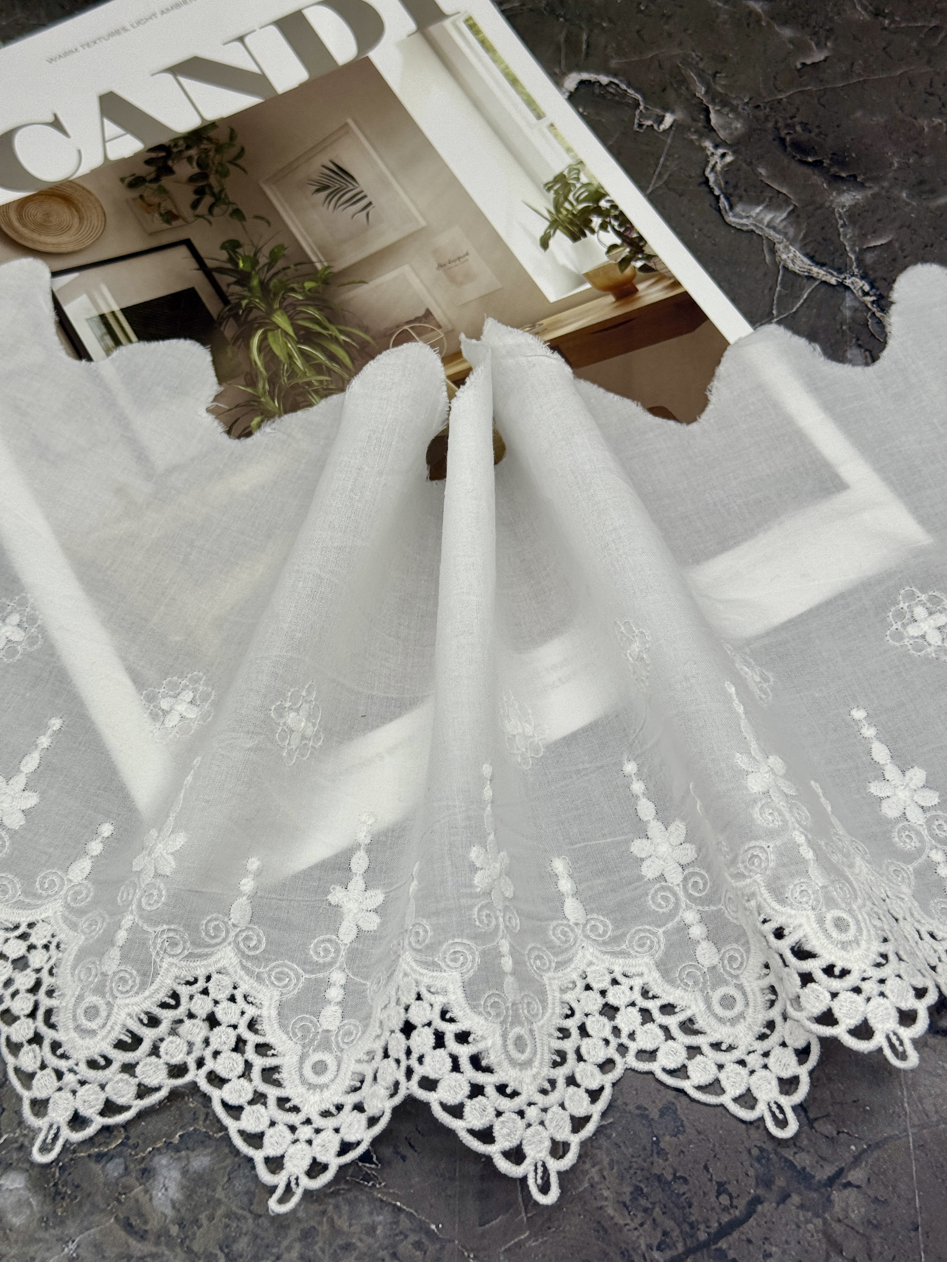 Шитье на батисте М916