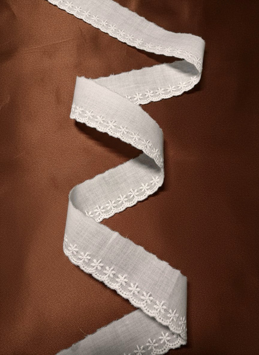 Шитье на батисте М922