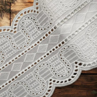 Шитье на батисте М946