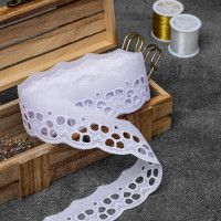 Шитье на батисте М908