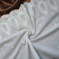 Шитье на батисте М686