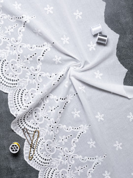 Шитье на батисте М884