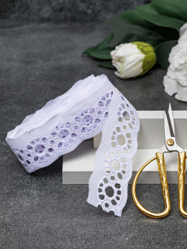 Шитье на батисте М909