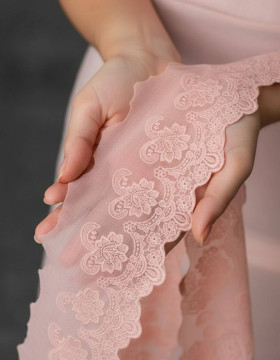 Шитье на батисте М911