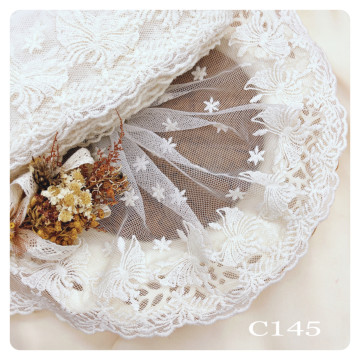Вышивка на сетке С145