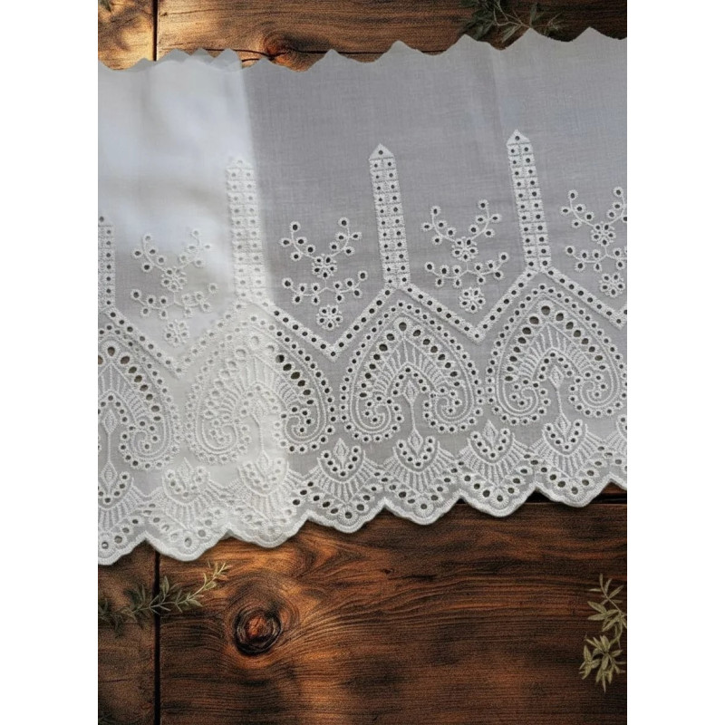 Шитье на батисте М948