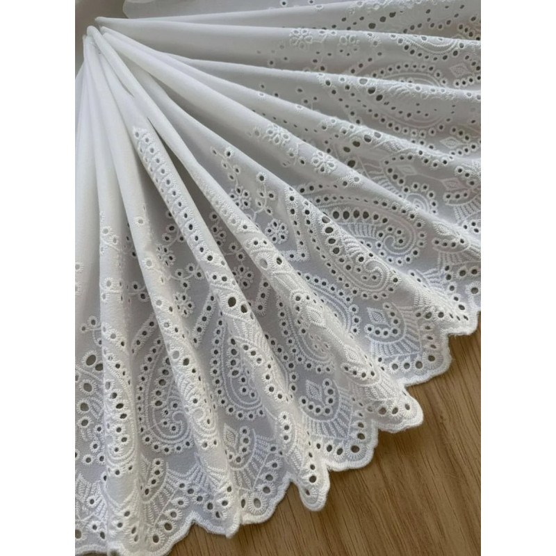 Шитье на батисте М948