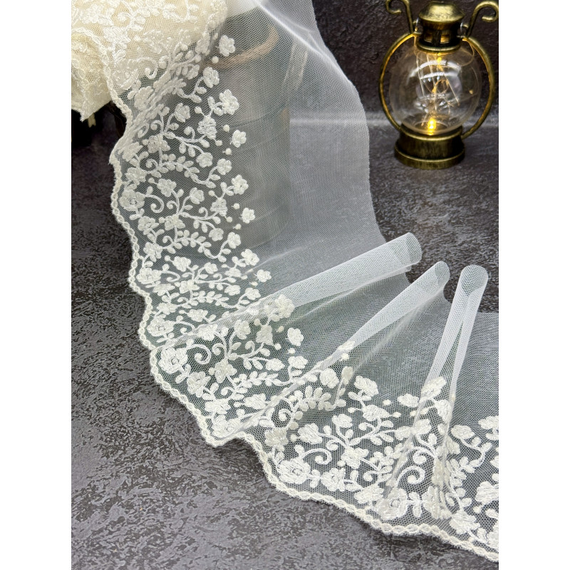 Кружево Вышивка на сетке С213