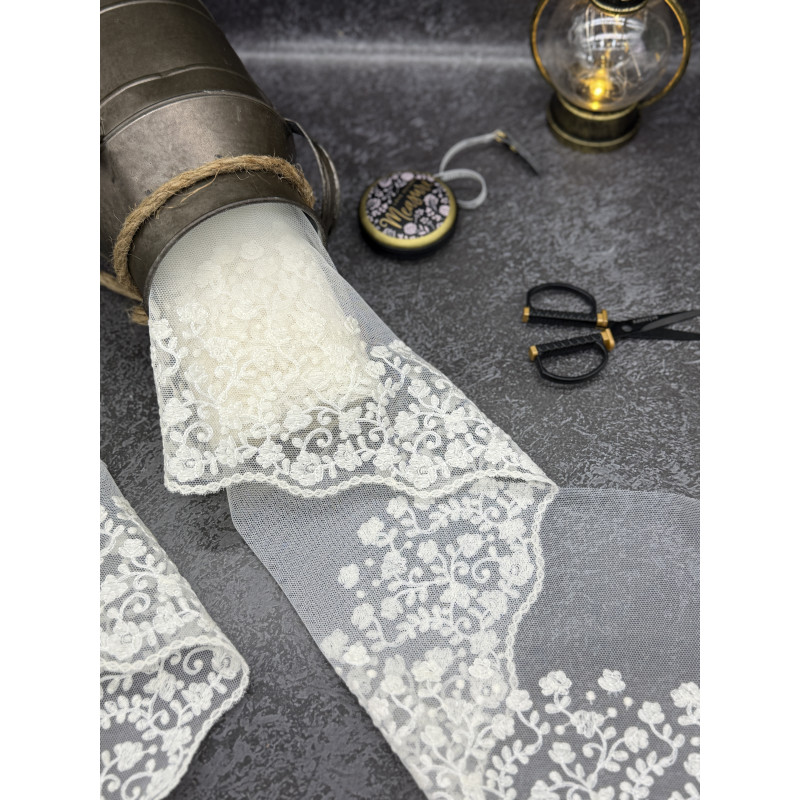 Кружево Вышивка на сетке С213