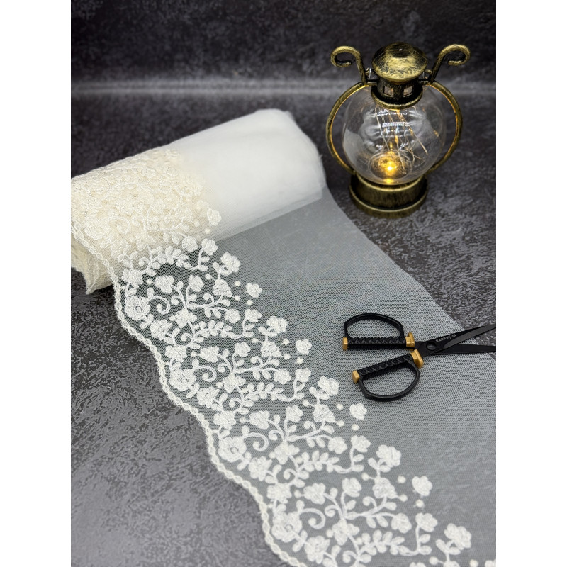 Кружево Вышивка на сетке С213