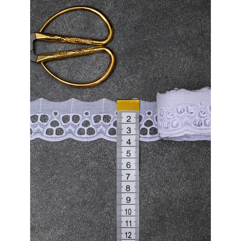 Шитье на батисте М908