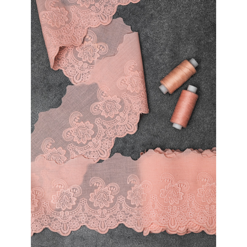 Шитье на батисте М911