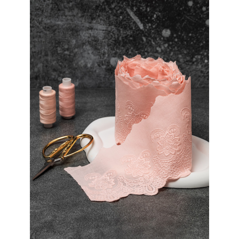 Шитье на батисте М911