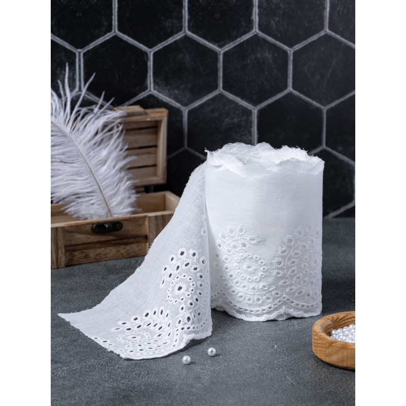 Шитье на батисте М862