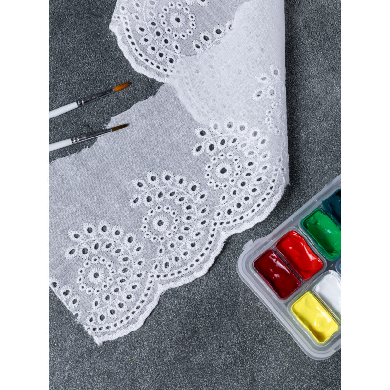 Шитье на батисте М862