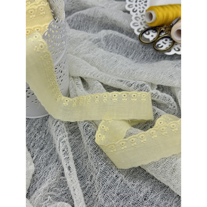 Шитье на батисте М385БЖ