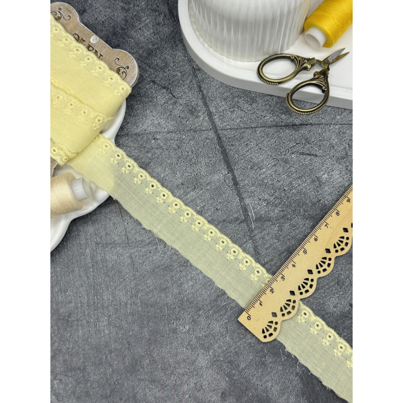 Шитье на батисте М385БЖ