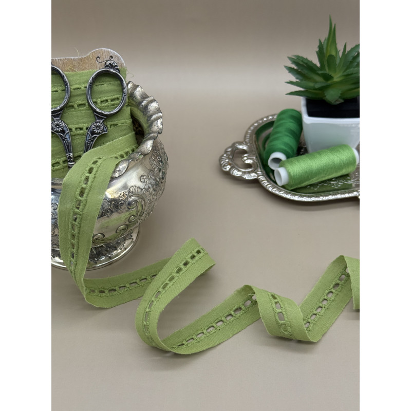 Шитьё на батисте, прошва М384