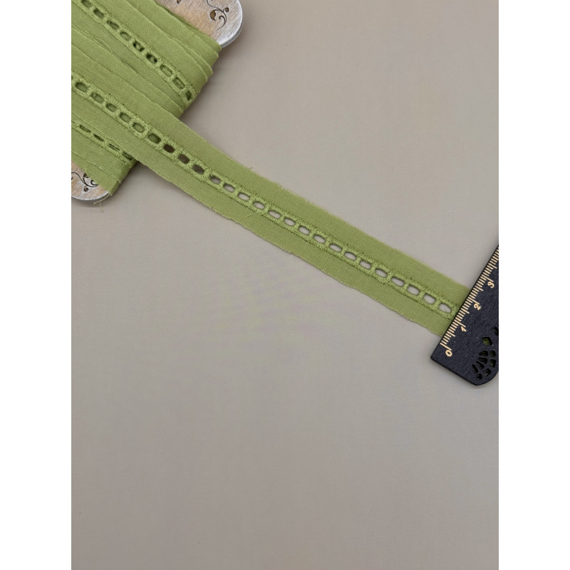 Шитьё на батисте, прошва М384