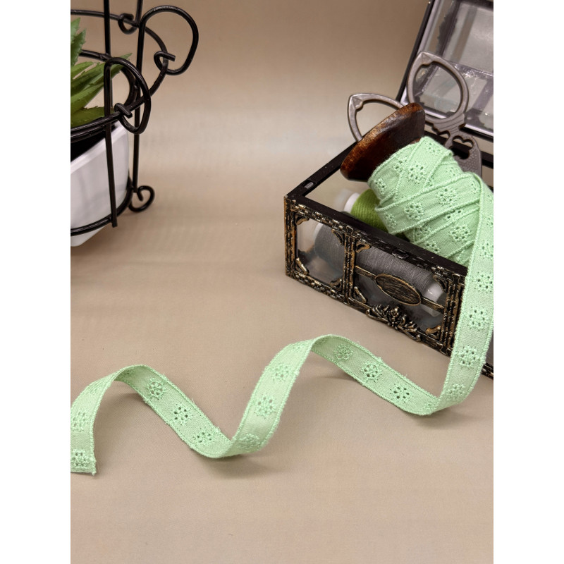 Шитьё на батисте, прошва М388С