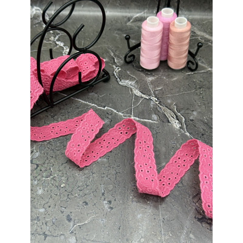 Шитье на батисте М399