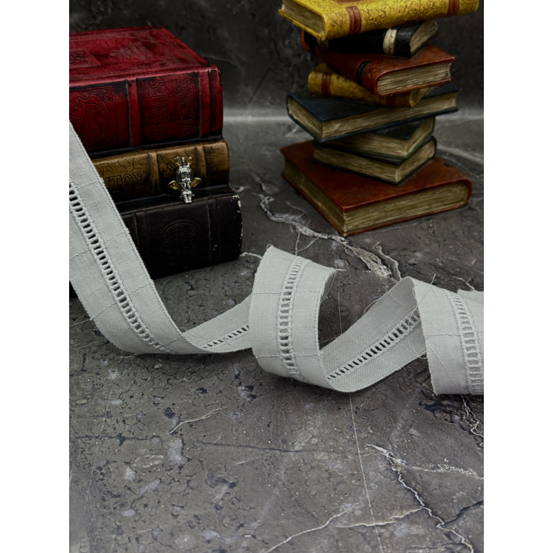 Шитье на батисте М397