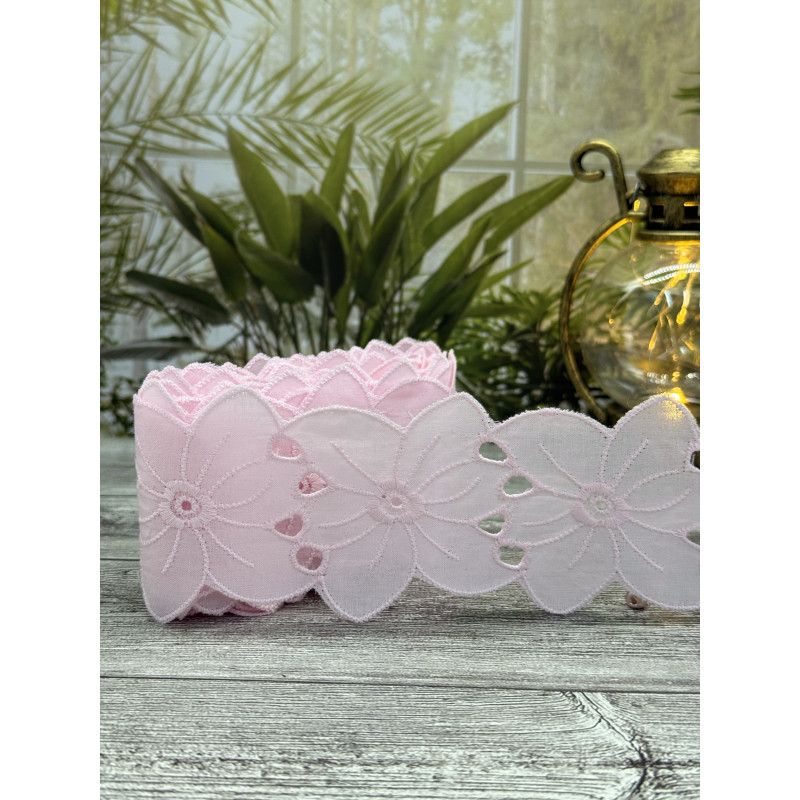 Шитье на батисте М424