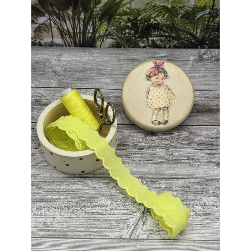 Шитье на батисте М414