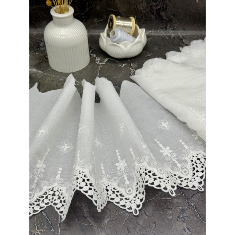 Шитье на батисте М916